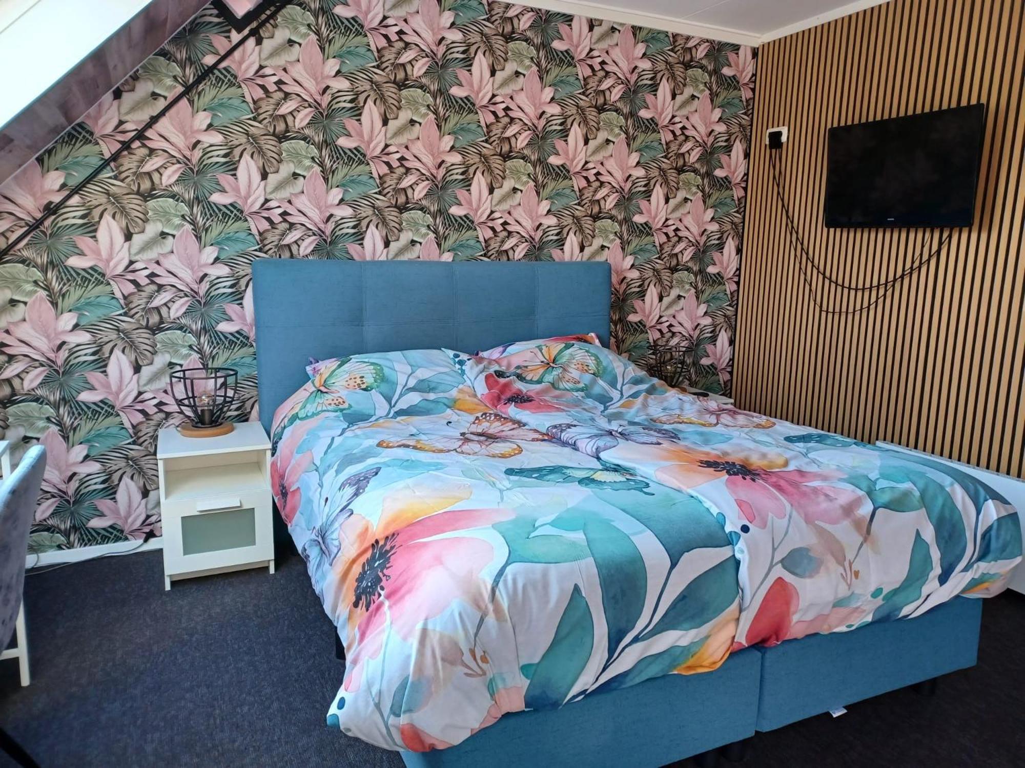 Hotel Dichtbijzee 奥斯特仁德 外观 照片