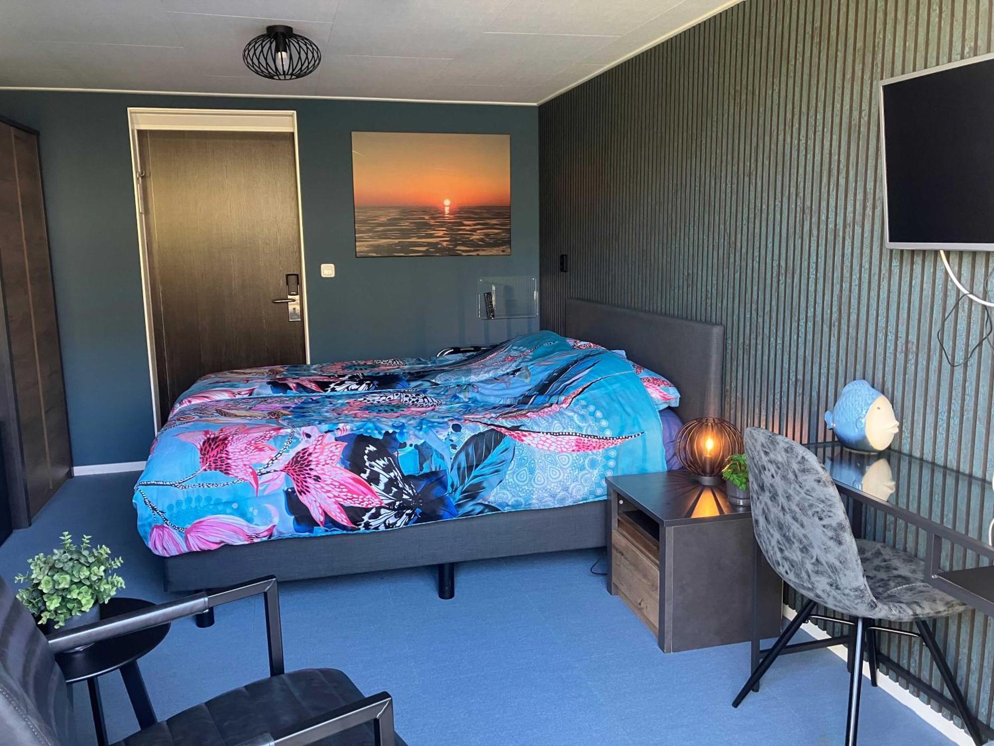Hotel Dichtbijzee 奥斯特仁德 外观 照片